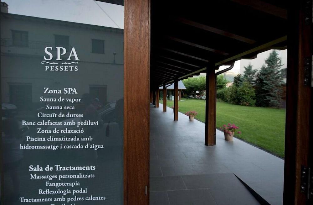 Hotel Restaurant Pessets&SPA Sort Extérieur photo